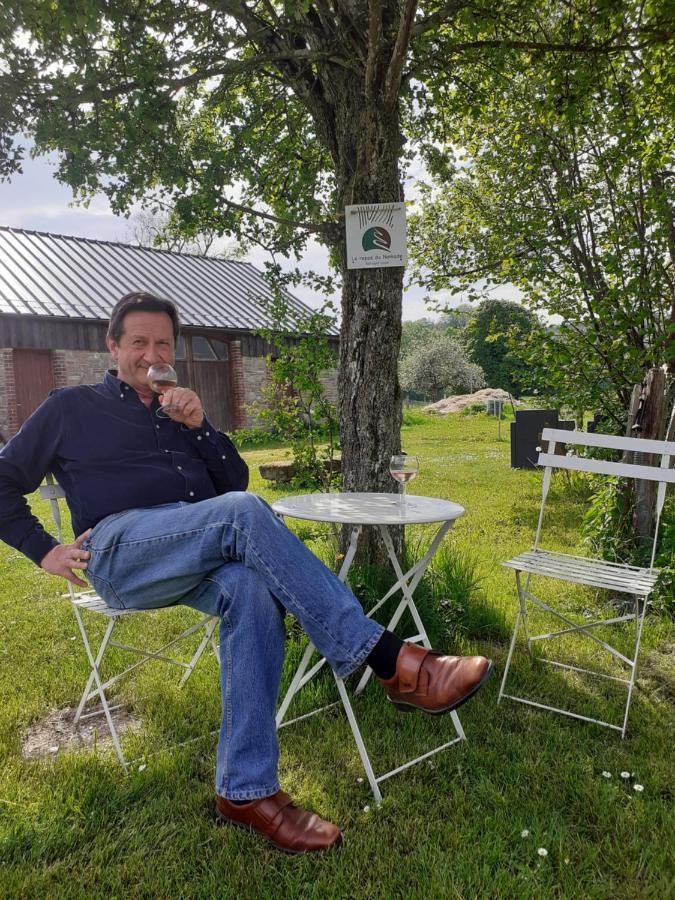 Le Repos Du Nomade B&B 7 Personnes Manhay Exteriér fotografie